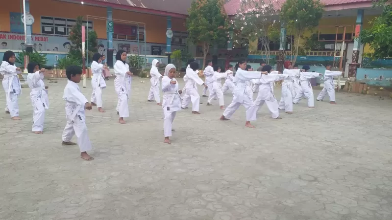 KARATE 